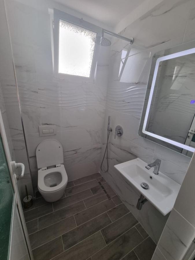 Vila Soleil Vlore Luaran gambar