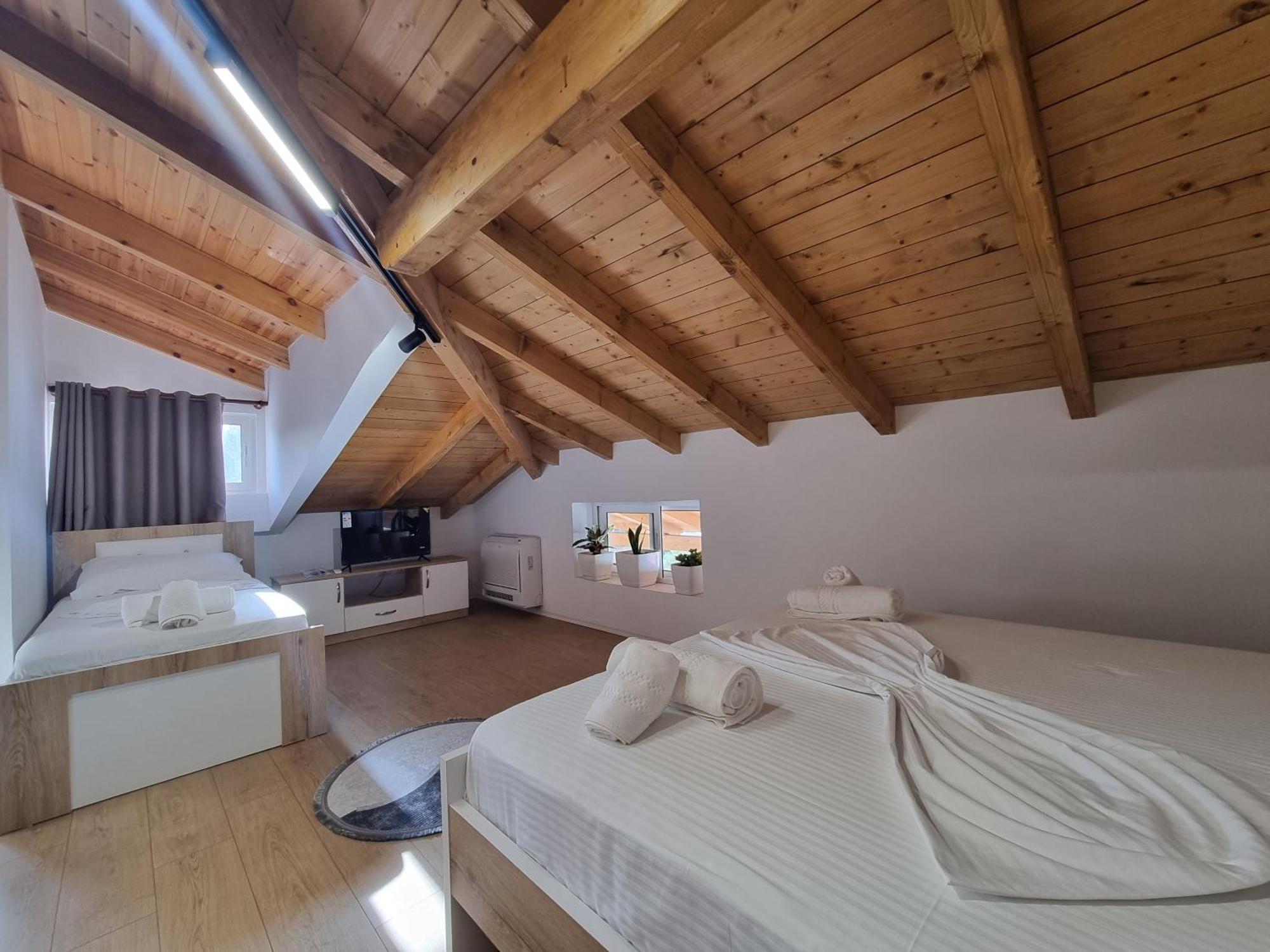 Vila Soleil Vlore Luaran gambar