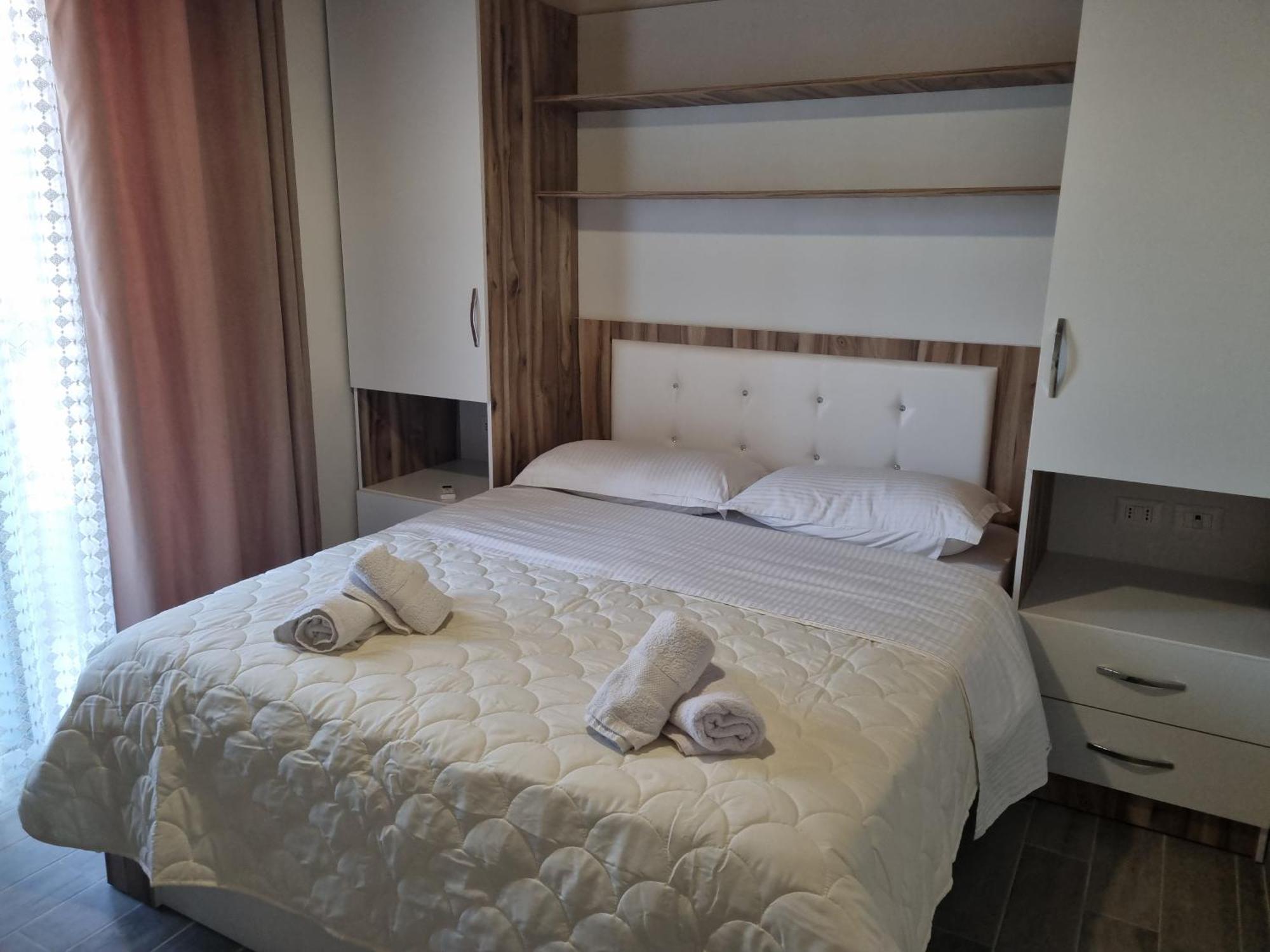 Vila Soleil Vlore Luaran gambar