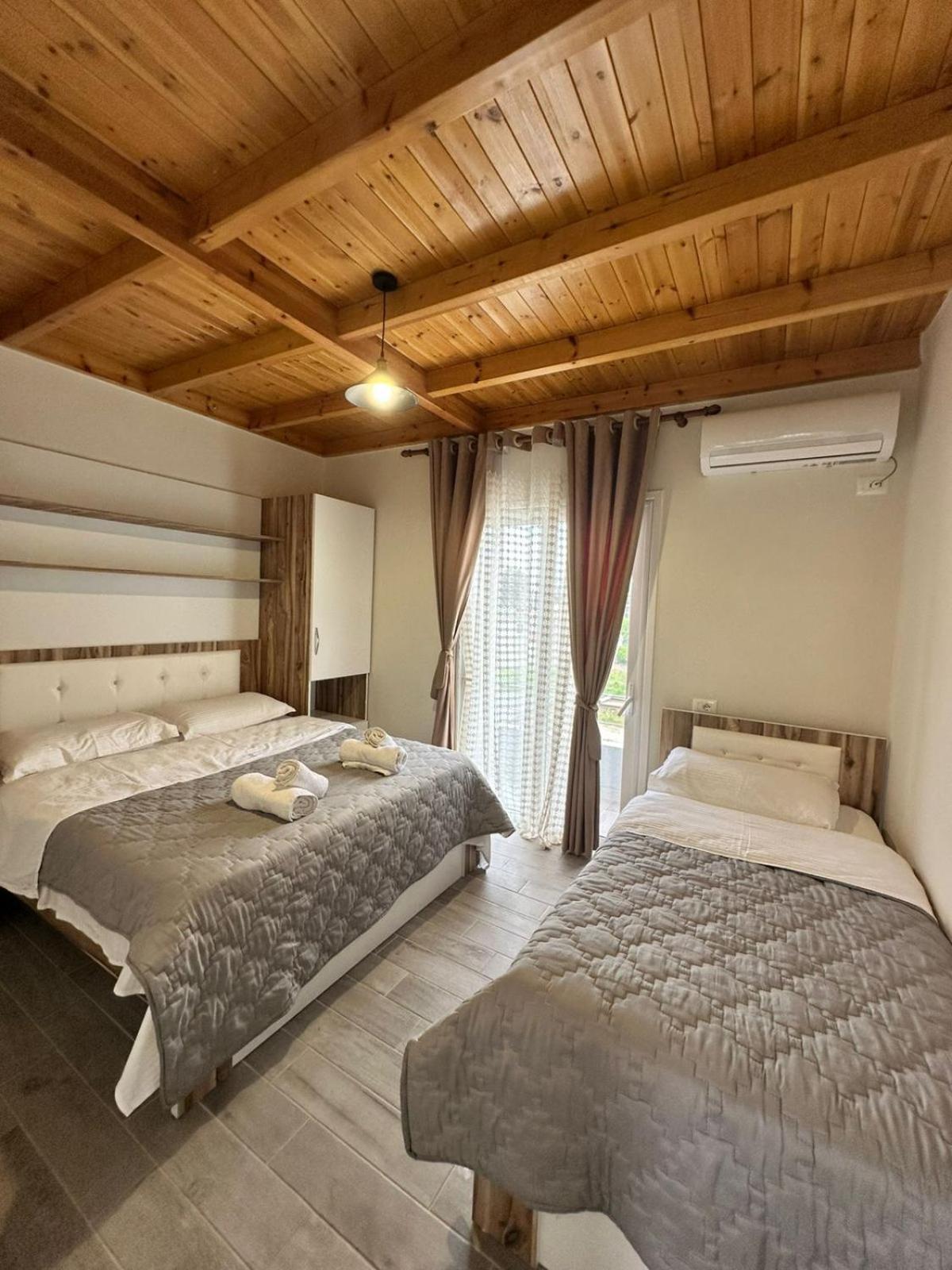 Vila Soleil Vlore Luaran gambar