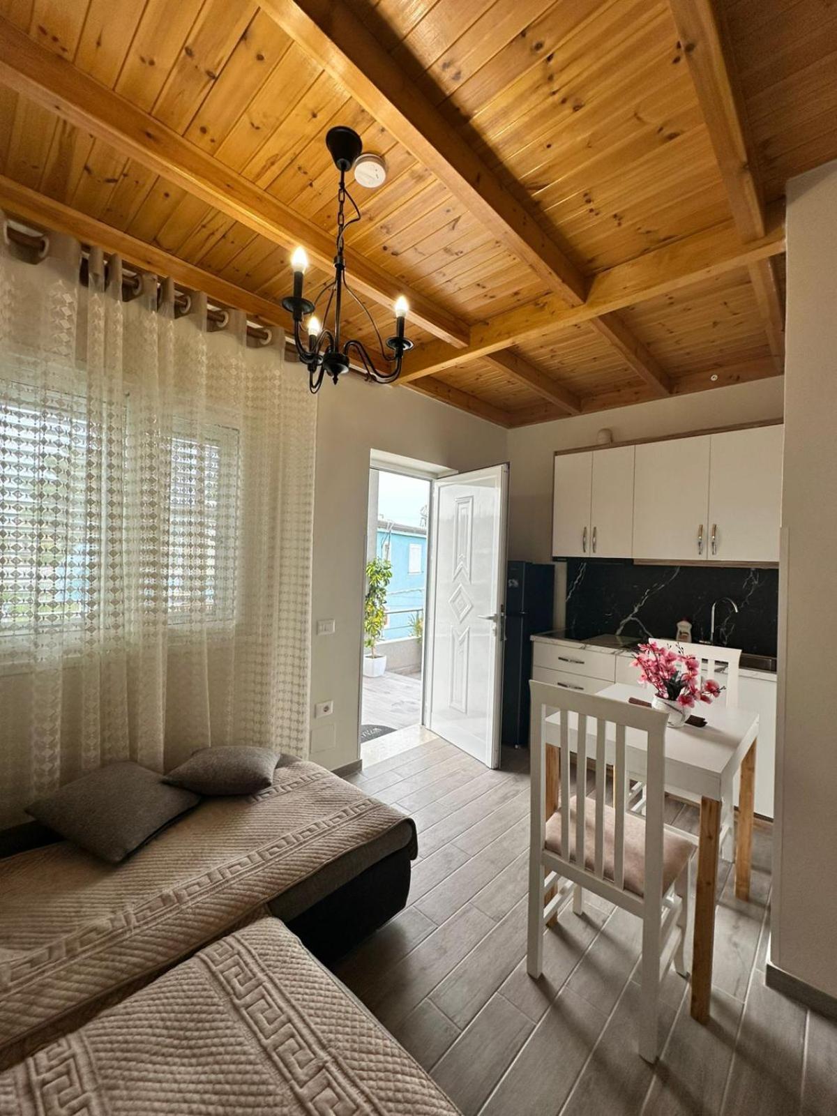 Vila Soleil Vlore Luaran gambar