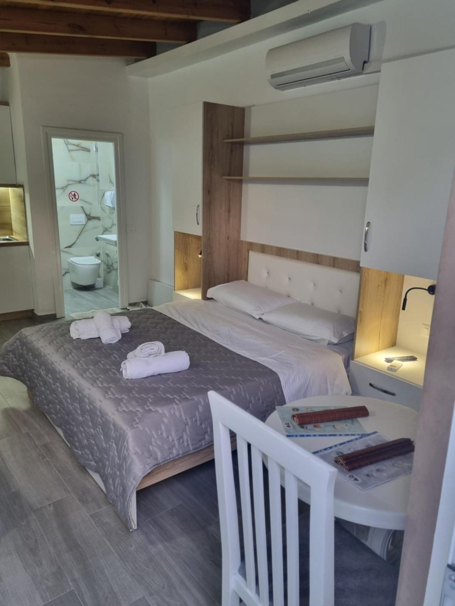 Vila Soleil Vlore Luaran gambar