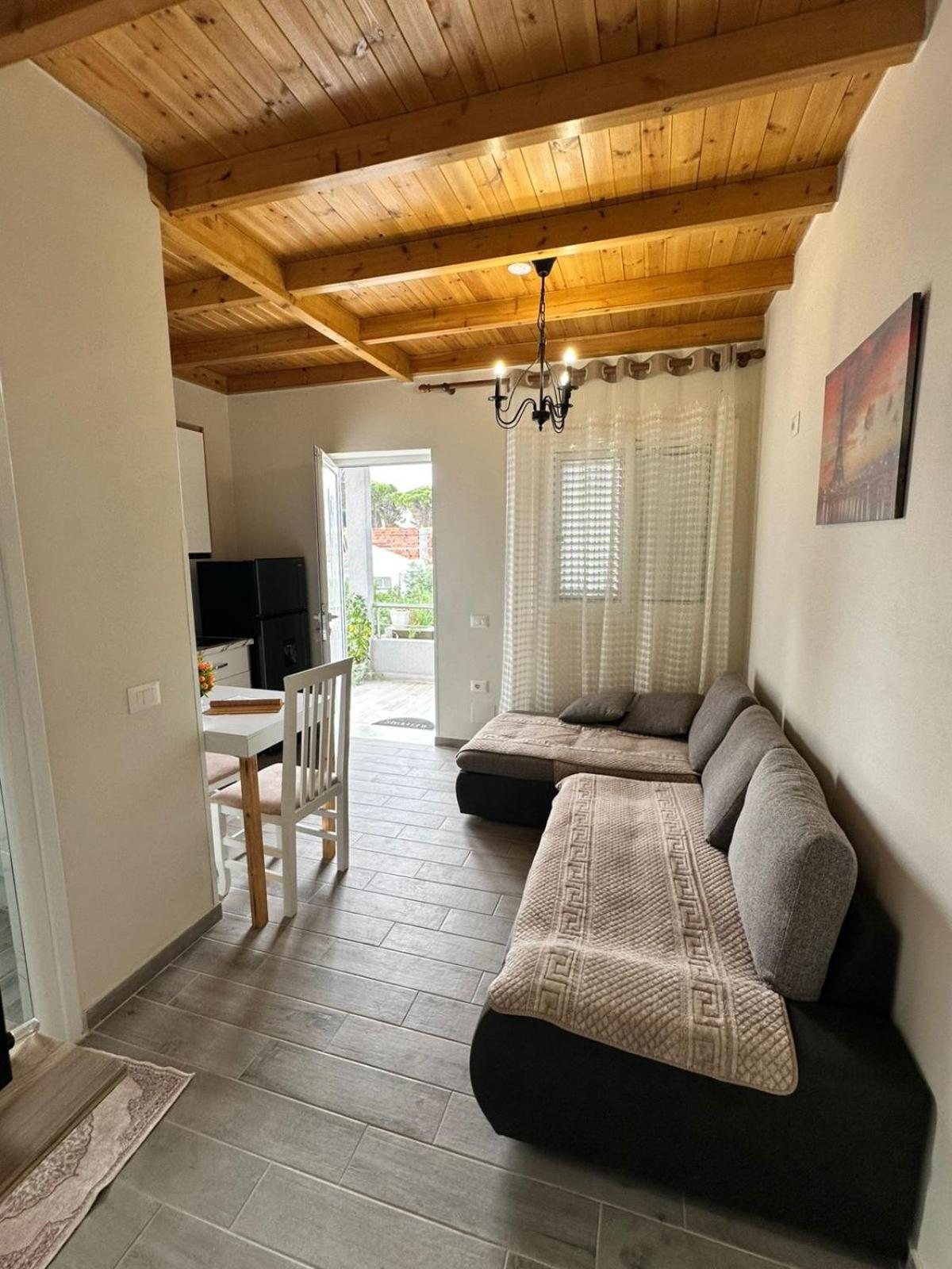 Vila Soleil Vlore Luaran gambar